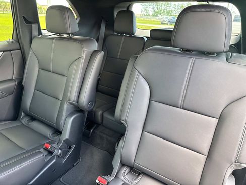 New 2025 GMC Acadia Elevation w/ Elevation Premium Package image 14