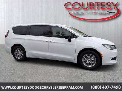 New 2025 Chrysler Voyager LX