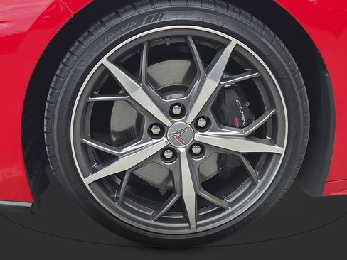Used 2022 Chevrolet Corvette Stingray Preferred Cpe w/ Z51 Performance Package RWD image 9