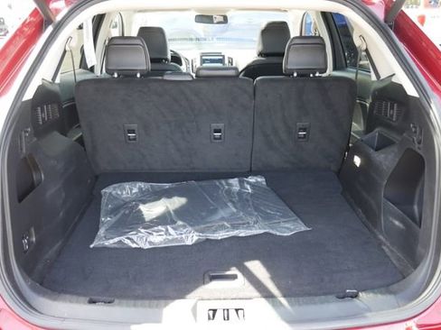 Used 2024 Ford Edge SEL w/ Convenience Package AWD/4WD image 9