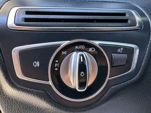 Used 2015 Mercedes-Benz C 300 4MATIC Sedan image 46