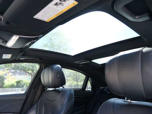 Used 2019 Mercedes-Benz S 560 4MATIC Sedan image 42