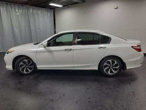 Used 2016 Honda Accord EX-L image 5