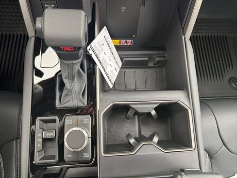 New 2026 Toyota Tundra Limited AWD/4WD image 11