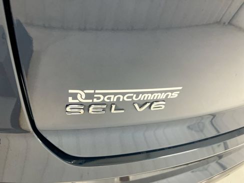 Used 2021 Volkswagen Atlas Cross Sport SEL AWD/4WD image 26