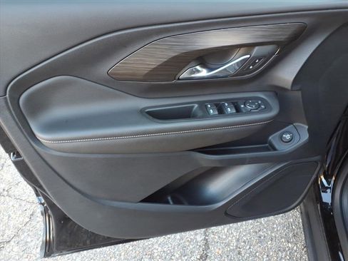 Certified 2022 GMC Terrain SLE w/ Driver Convenience Package image 12