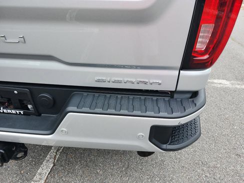 Used 2022 GMC Sierra 2500 Denali w/ Denali Ultimate Package image 5