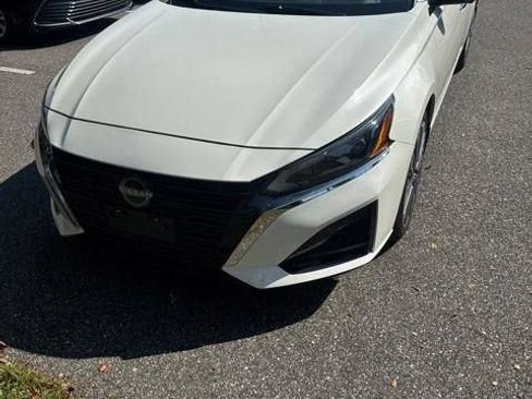 Used 2023 Nissan Altima 2.5 SL AWD/4WD image 1