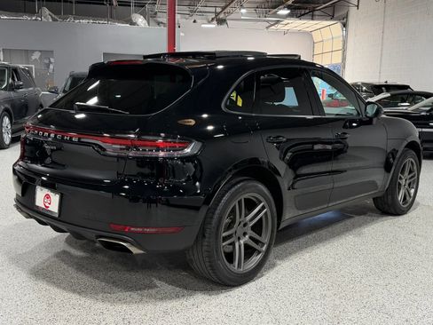 Used 2020 Porsche Macan AWD/4WD image 2