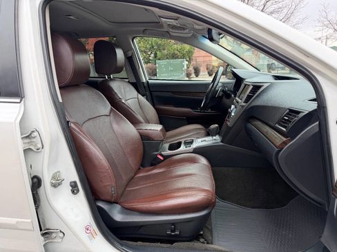 Used 2014 Subaru Outback 3.6R Limited image 17