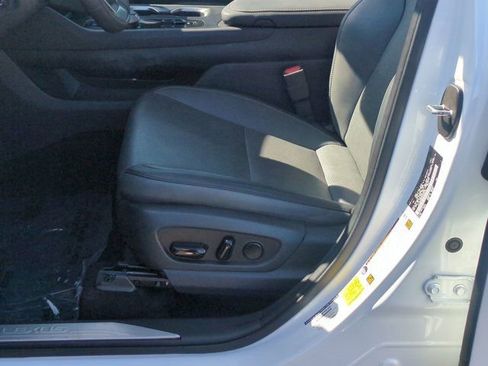 Used 2024 Lexus RZ 300e Premium image 13