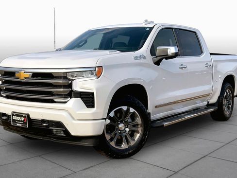 Used 2024 Chevrolet Silverado 1500 High Country w/ Technology Package AWD/4WD image 1