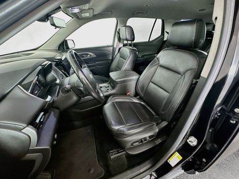 Used 2018 Chevrolet Traverse RS FWD image 13