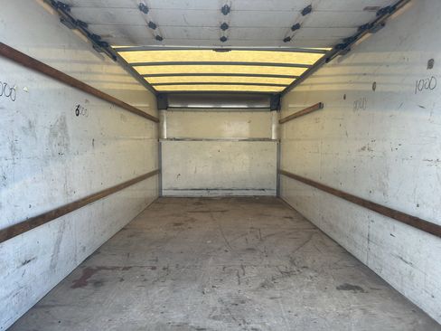 Used 2022 Ford E-350 and Econoline 350 Super Duty RWD image 16
