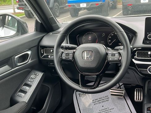 Used 2025 Honda Civic Sport image 21