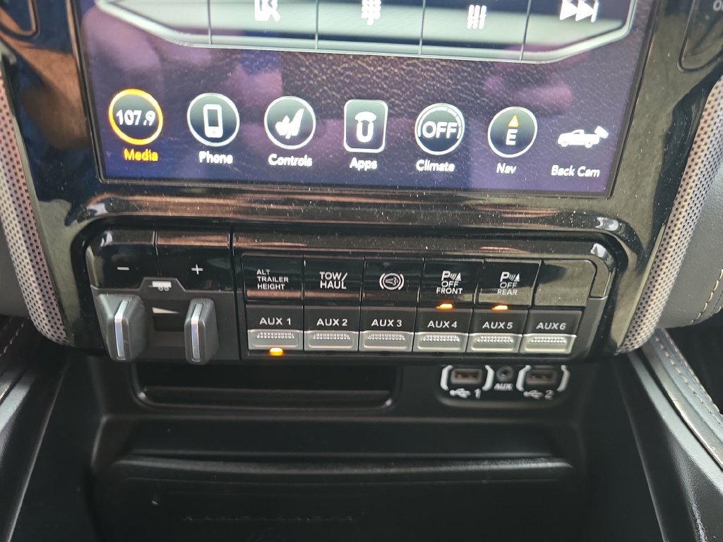 Used 2020 RAM 3500 Limited AWD/4WD image 38