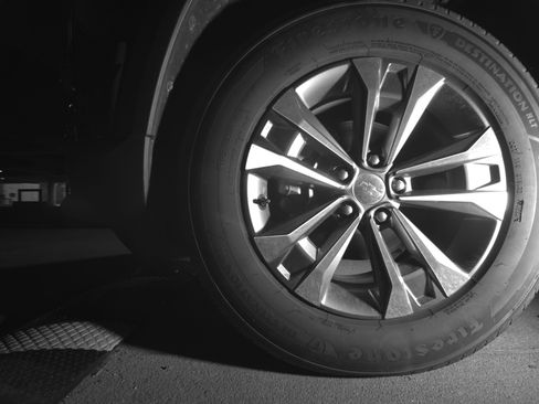 Used 2025 Chevrolet Equinox LT image 12