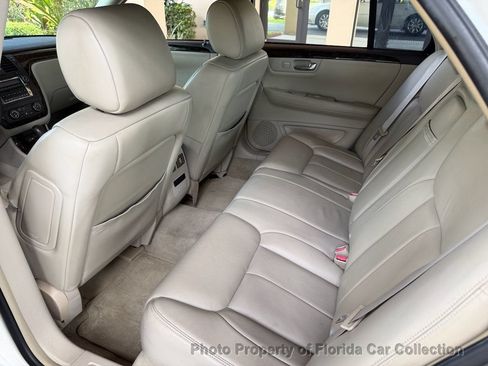 Used 2008 Cadillac DTS FWD image 23