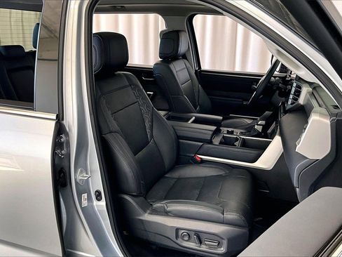 Used 2023 Toyota Tundra Limited image 6