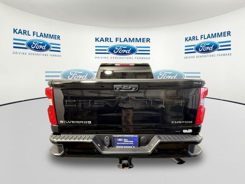 Used 2025 Chevrolet Silverado 2500 Custom w/ Custom Value Package AWD/4WD image 4