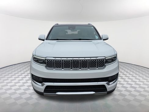 Used 2022 Jeep Grand Wagoneer Series III image 9
