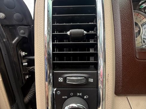 Used 2018 RAM 3500 Laramie Longhorn w/ Longhorn Southfork Package image 27