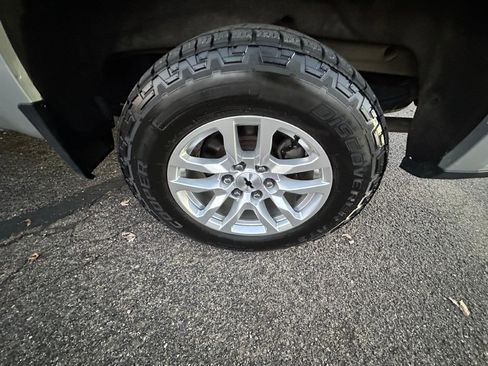 Used 2021 Chevrolet Silverado 1500 RST image 20