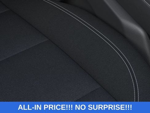 New 2027 Chevrolet Traverse LT FWD image 15