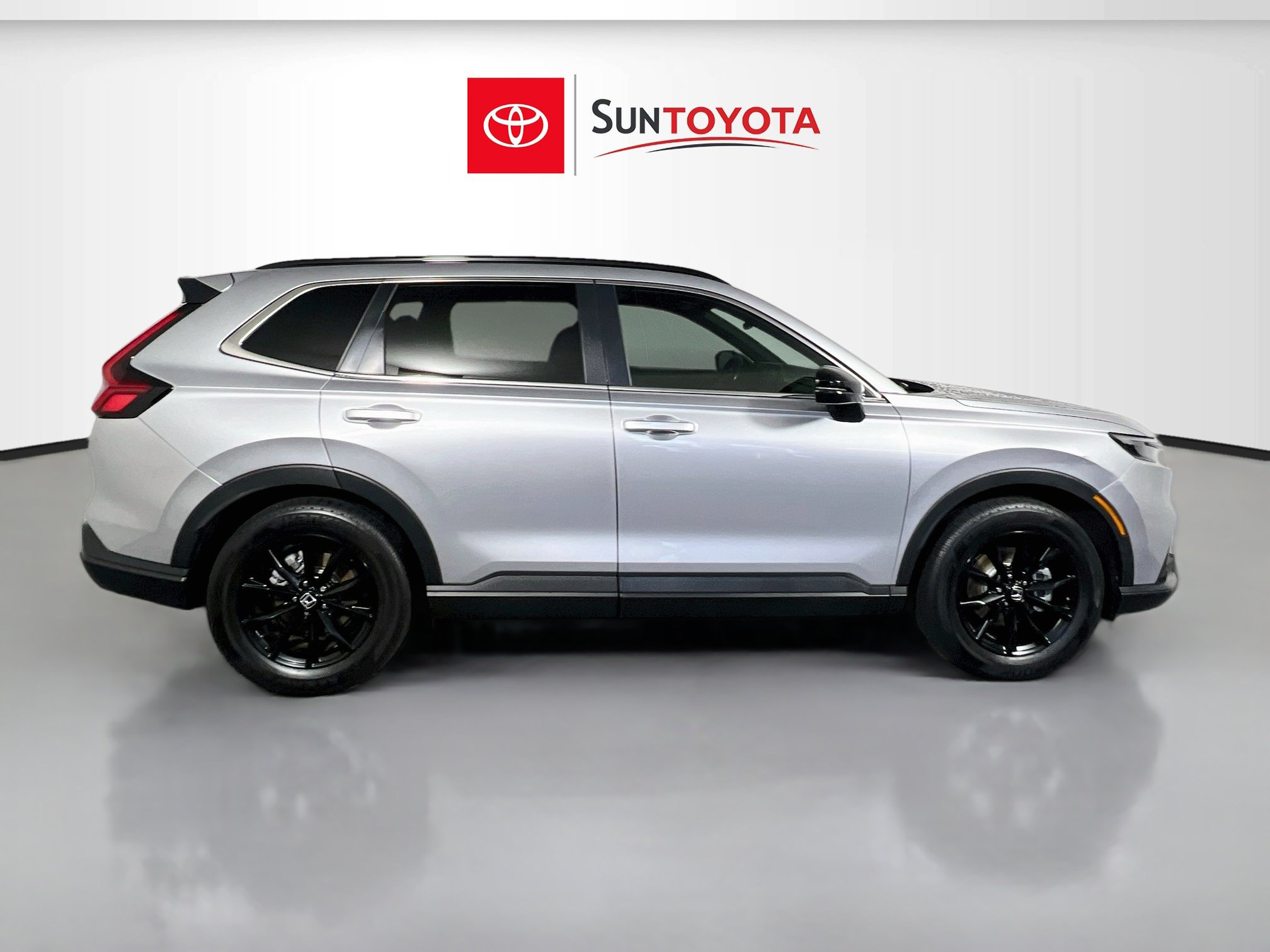 Used 2025 Honda CR-V Sport-L image 2