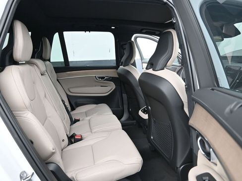 New 2026 Volvo XC90 B6 Ultra w/ Lounge Package AWD/4WD image 16
