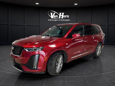 Used 2021 Cadillac XT6 Sport w/ Platinum Package AWD/4WD image 3