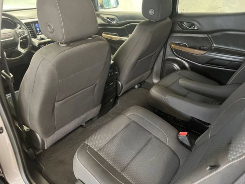 Used 2023 GMC Acadia SLE w/ Driver Convenience Package AWD/4WD image 39