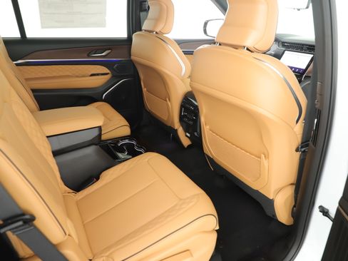 New 2025 Jeep Grand Cherokee L Summit image 22