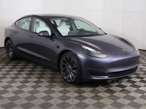 Used 2023 Tesla Model 3 Performance image 2