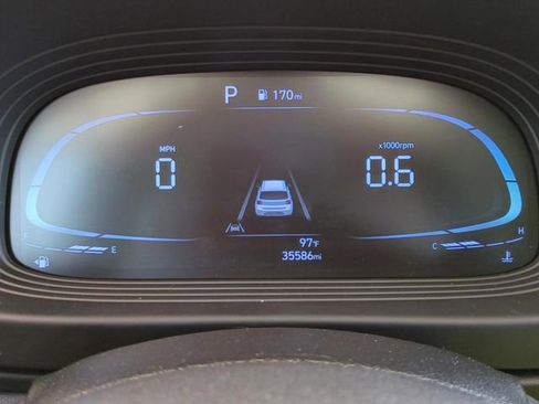 Certified 2023 Hyundai Venue SE FWD image 31