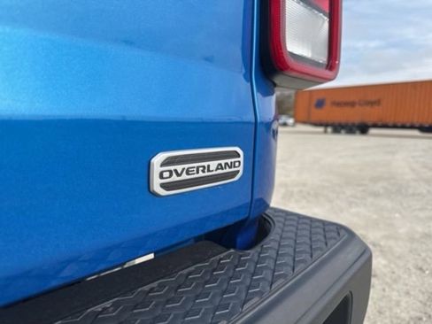 Used 2022 Jeep Gladiator Overland w/ Popular Equipment Package image 10