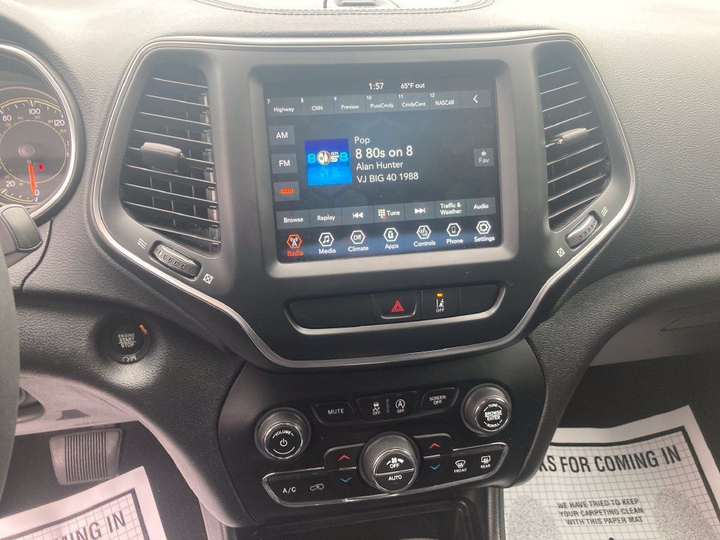 Used 2022 Jeep Cherokee Latitude Lux AWD/4WD image 23