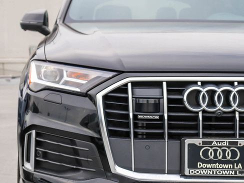 Used 2023 Audi Q7 2.0T Premium w/ Convenience Package image 12