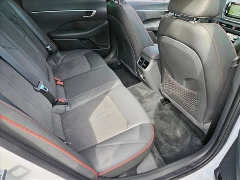 Used 2020 Hyundai Sonata SEL Plus w/ Tech Package image 17