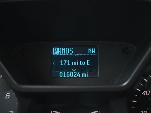 Used 2017 Ford Transit Connect XLT FWD image 27
