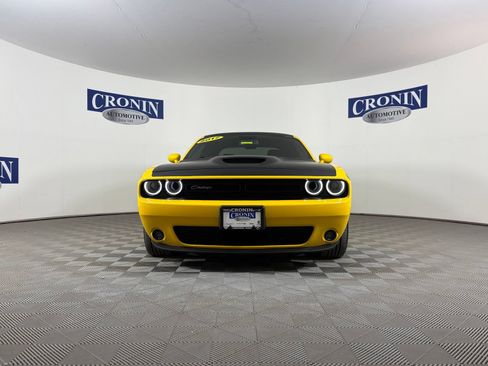 Used 2017 Dodge Challenger R/T w/ Quick Order Package 22P T/A RWD image 29