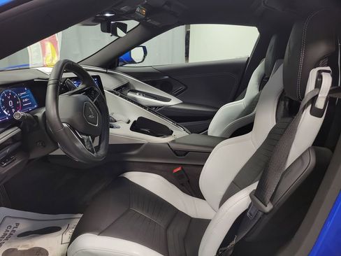 Used 2024 Chevrolet Corvette Stingray Preferred Cpe w/ Stealth Interior Trim Package image 13