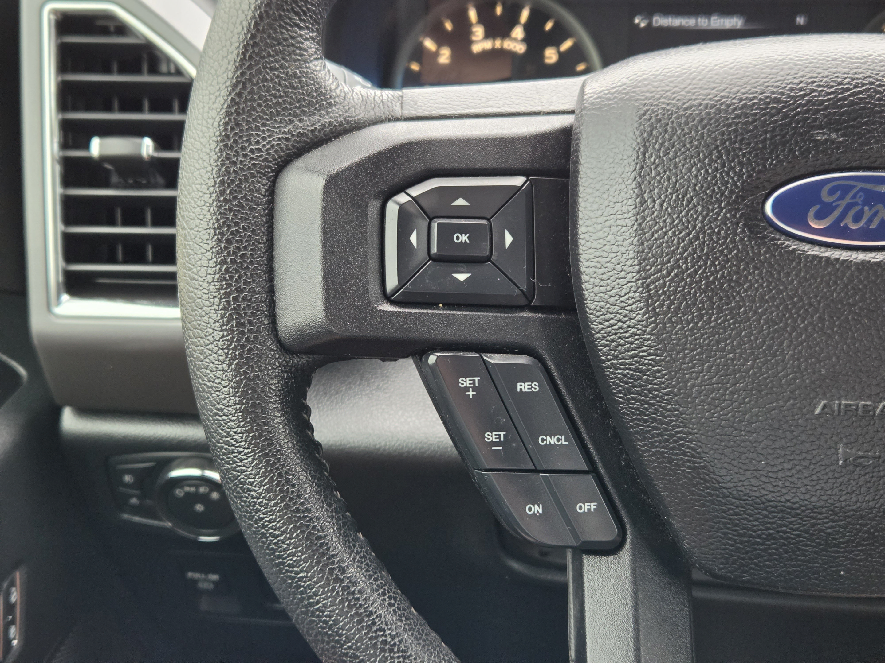 Used 2015 Ford F150 XLT w/ Equipment Group 302A Luxury RWD image 23