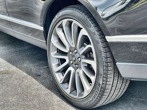 Used 2016 Land Rover Range Rover Supercharged AWD/4WD image 11