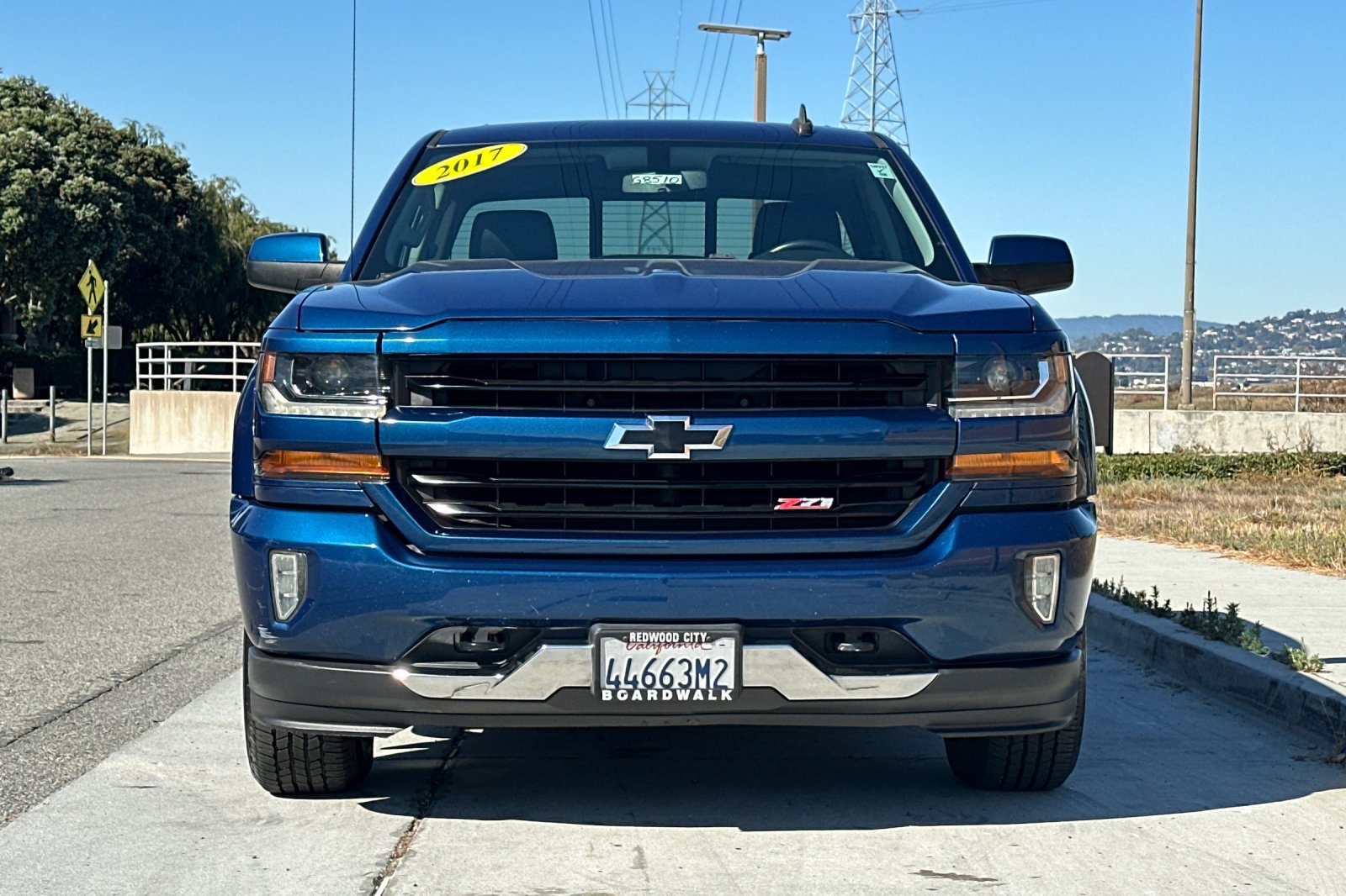 Used 2017 Chevrolet Silverado 1500 LT w/ All Star Edition AWD/4WD image 9