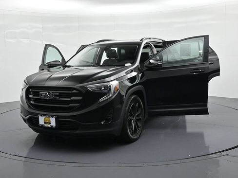 Used 2021 GMC Terrain SLT w/ Infotainment Package II FWD image 25