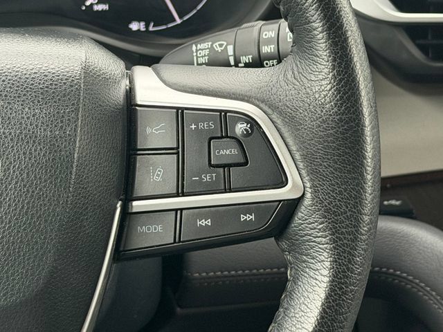 Certified 2022 Toyota Sienna XLE FWD image 29