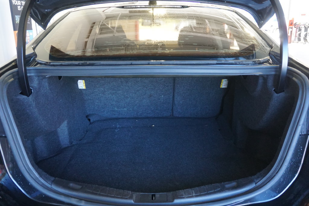 Used 2014 Ford Fusion SE FWD image 17