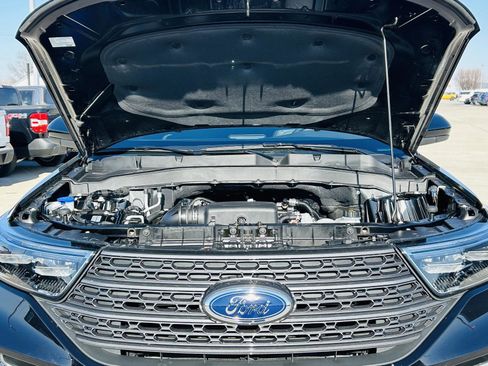 Used 2023 Ford Explorer XLT w/ Equipment Group 202A image 43