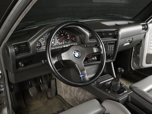 Used 1988 BMW M3 Coupe RWD image 38